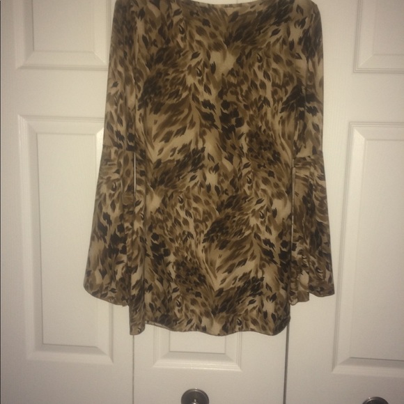 Exotic print top - Picture 4 of 4